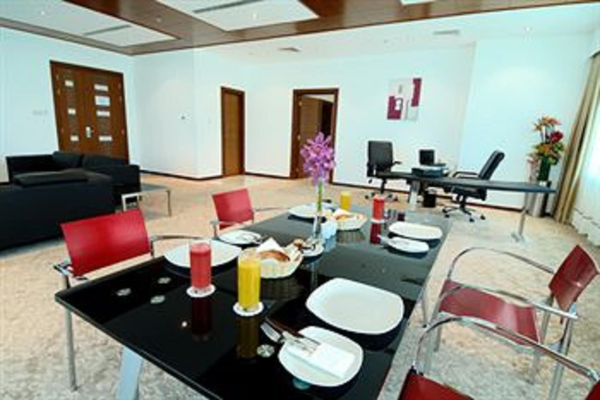 فندق ديفا المنامة المظهر الخارجي الصورة
